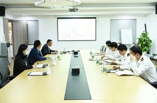 甬江海關趙關長一行蒞臨國貿走訪調研