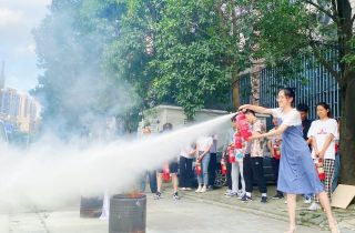人人都會“用”，防患于未“燃”|滅火器實操演練
